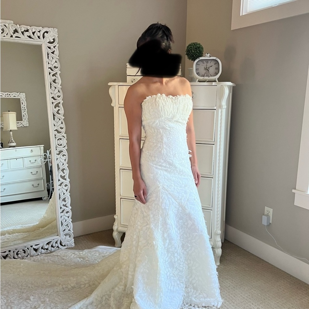Wedding dress Strapless White Gown small 4